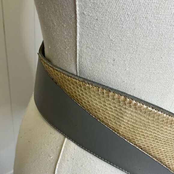 Vintage Mervyn’s Genuine Leather Women’s Small Wide Neck Belt Silver Tan - Picture 2 of 8